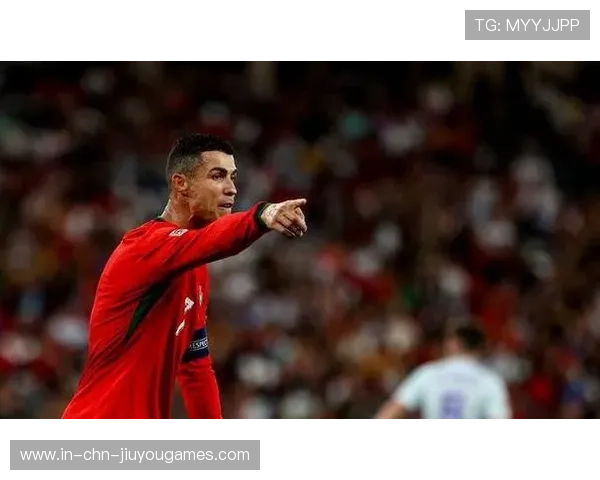 C罗快速分边创造反击节奏